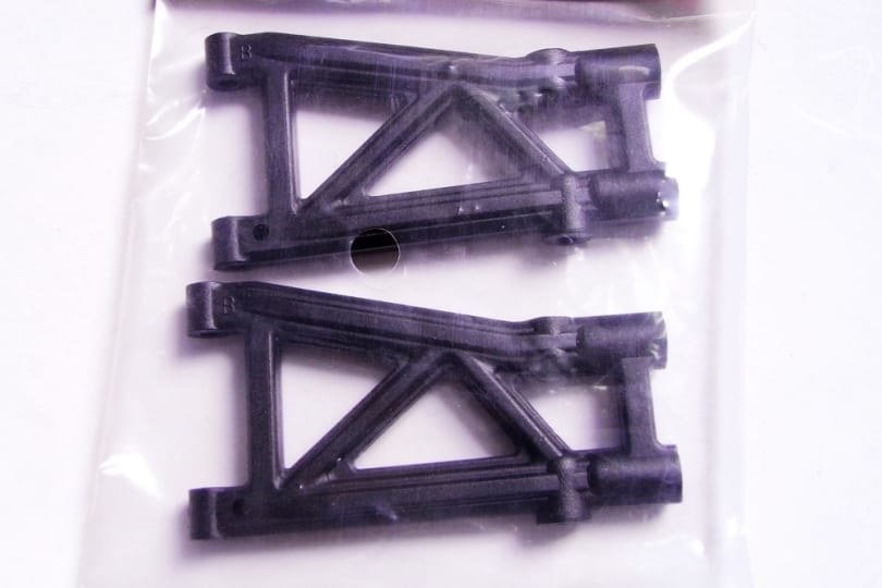 08050 Rear Lower Arms