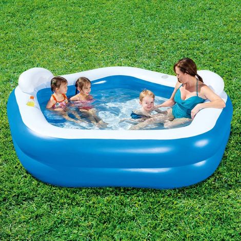 Family fun pool