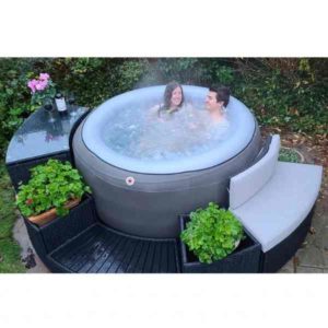 Grand Rapids Inflatable 110-jet 4-person Hot Tub