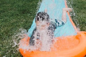 How to keep kids cool when playing in a heatwave
